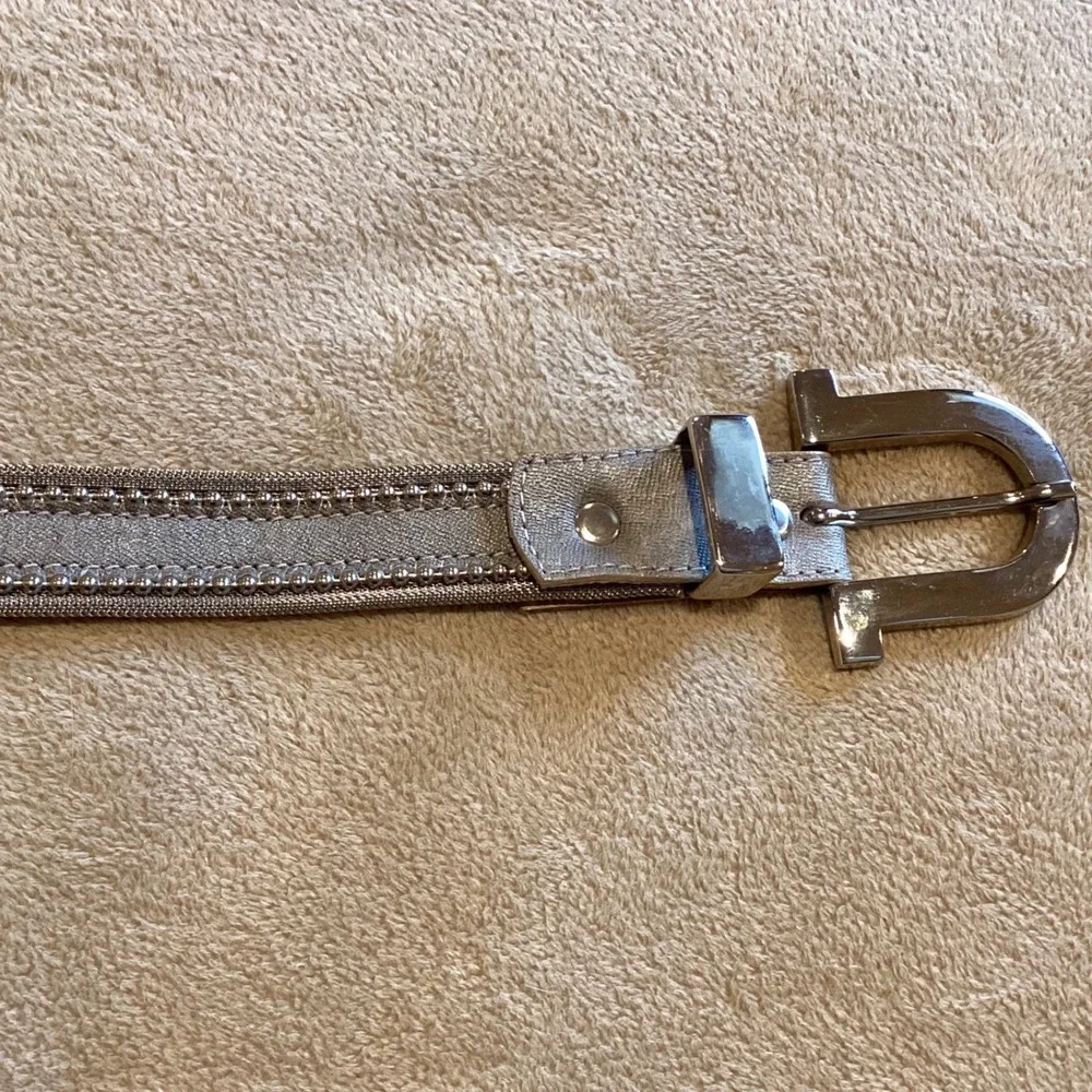 Silver belt with silver studs and‎ buckle, Genuine Leather, Women's Small
